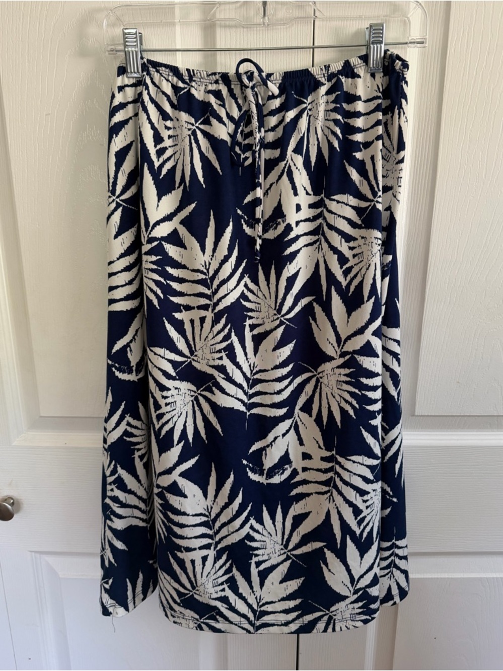 5 for $25! Espresso Navy and White Palm Print Maxi Skirt